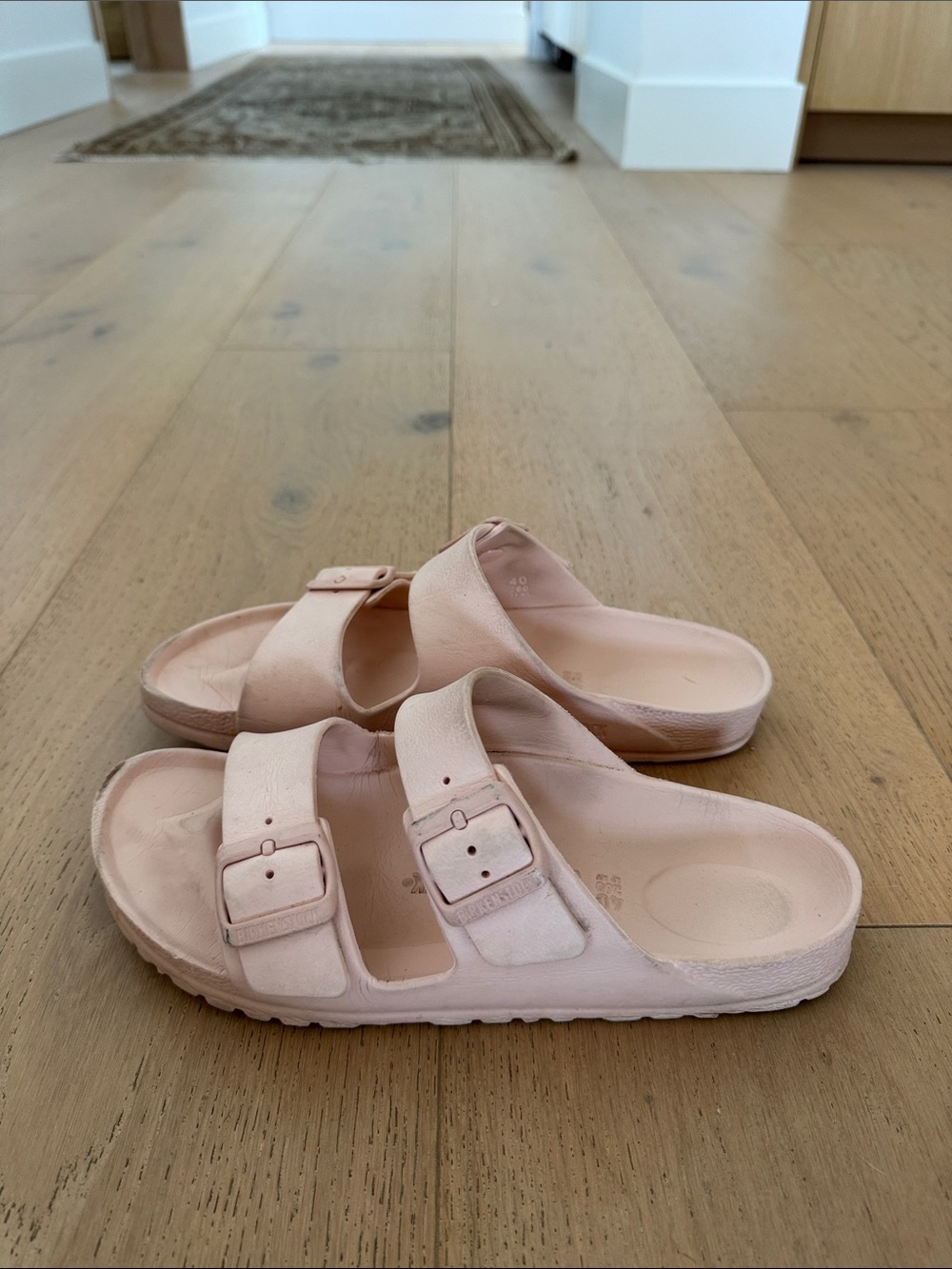 Women’s Light Pink Birkenstock Arizona EVA